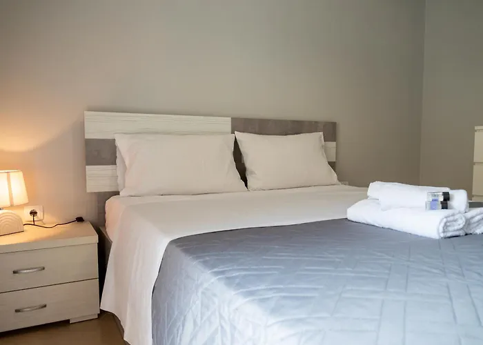 Comfy Downtown Apartment *