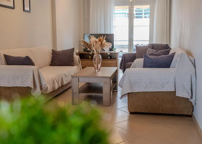 Comfy Downtown Apartment Kavala