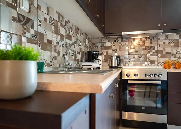 Comfy Downtown Apartment